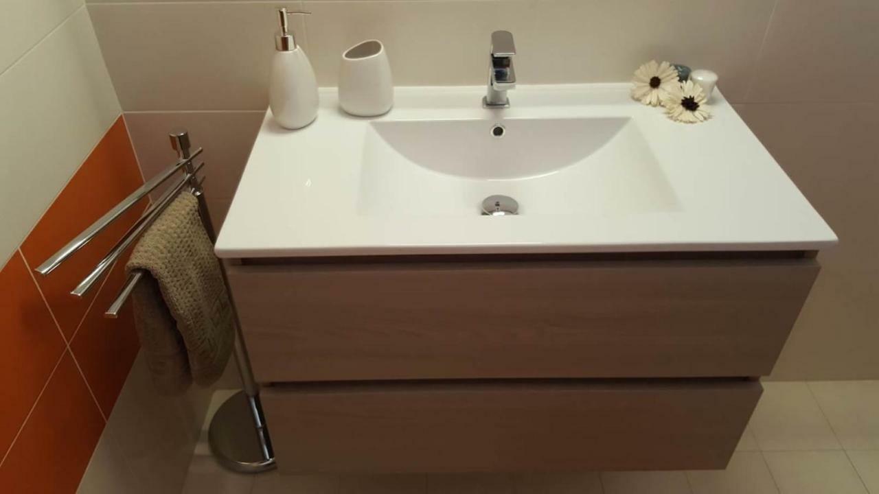 Càbras Giuly Home One מראה חיצוני תמונה